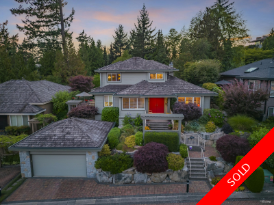 Stunning 4-bedroom residence, complete with an office and 3 baths, is a rare find among only 5 meticulously maintained strata homes.